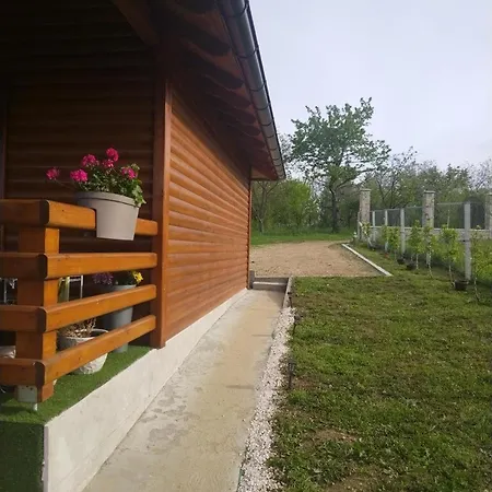 Vikendica Bambi - Feriehus *